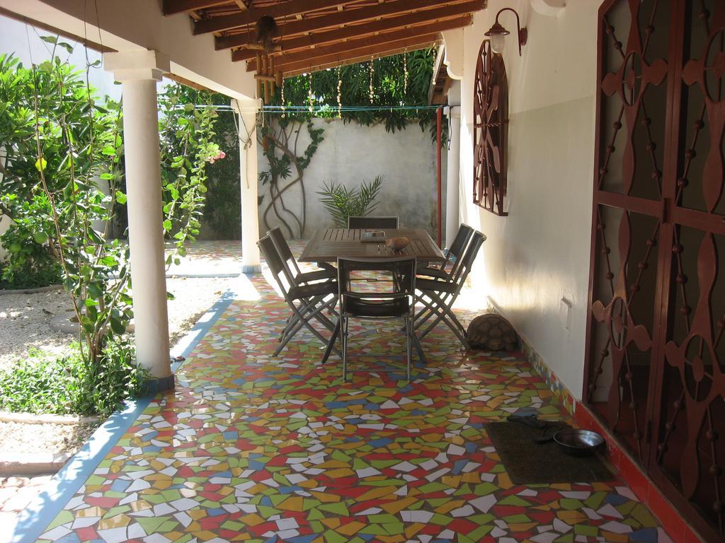Babao Hotel M'Bour Exterior foto