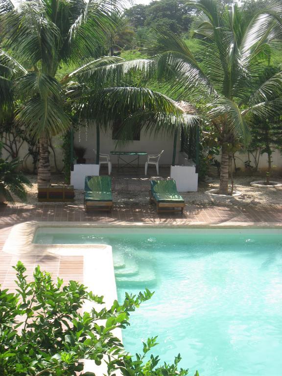 Babao Hotel M'Bour Habitación foto